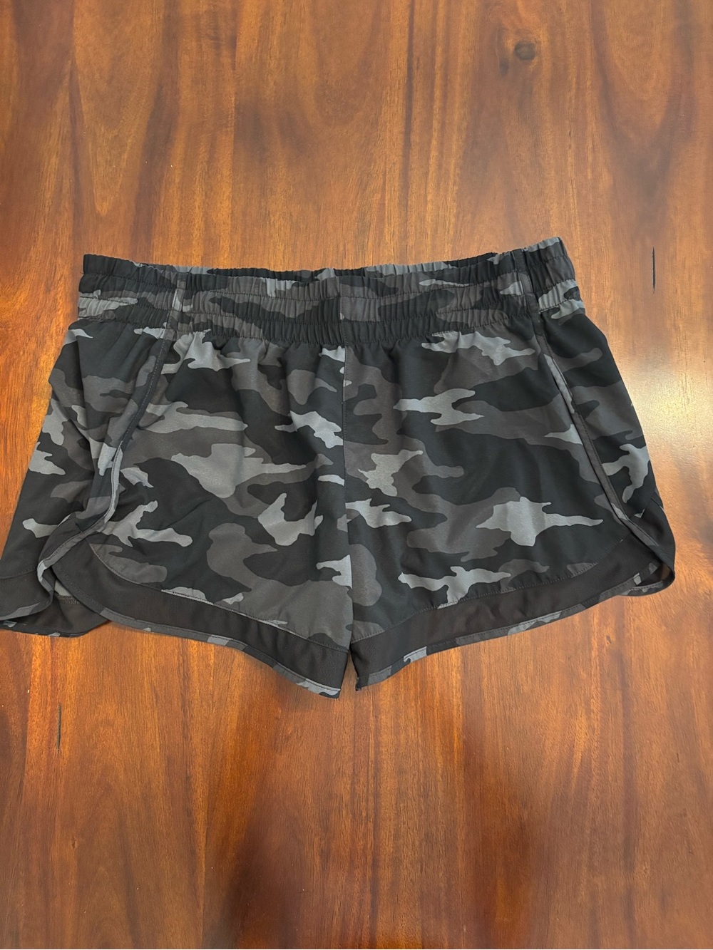 Athleta Women's Black & Gray Camouflage Mesh Racer Run Shorts